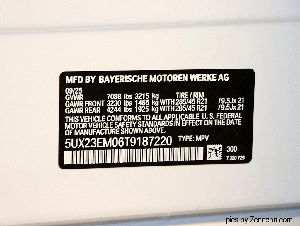 Used 2026 BMW X7 xDrive40i w/ Premium Package image 28