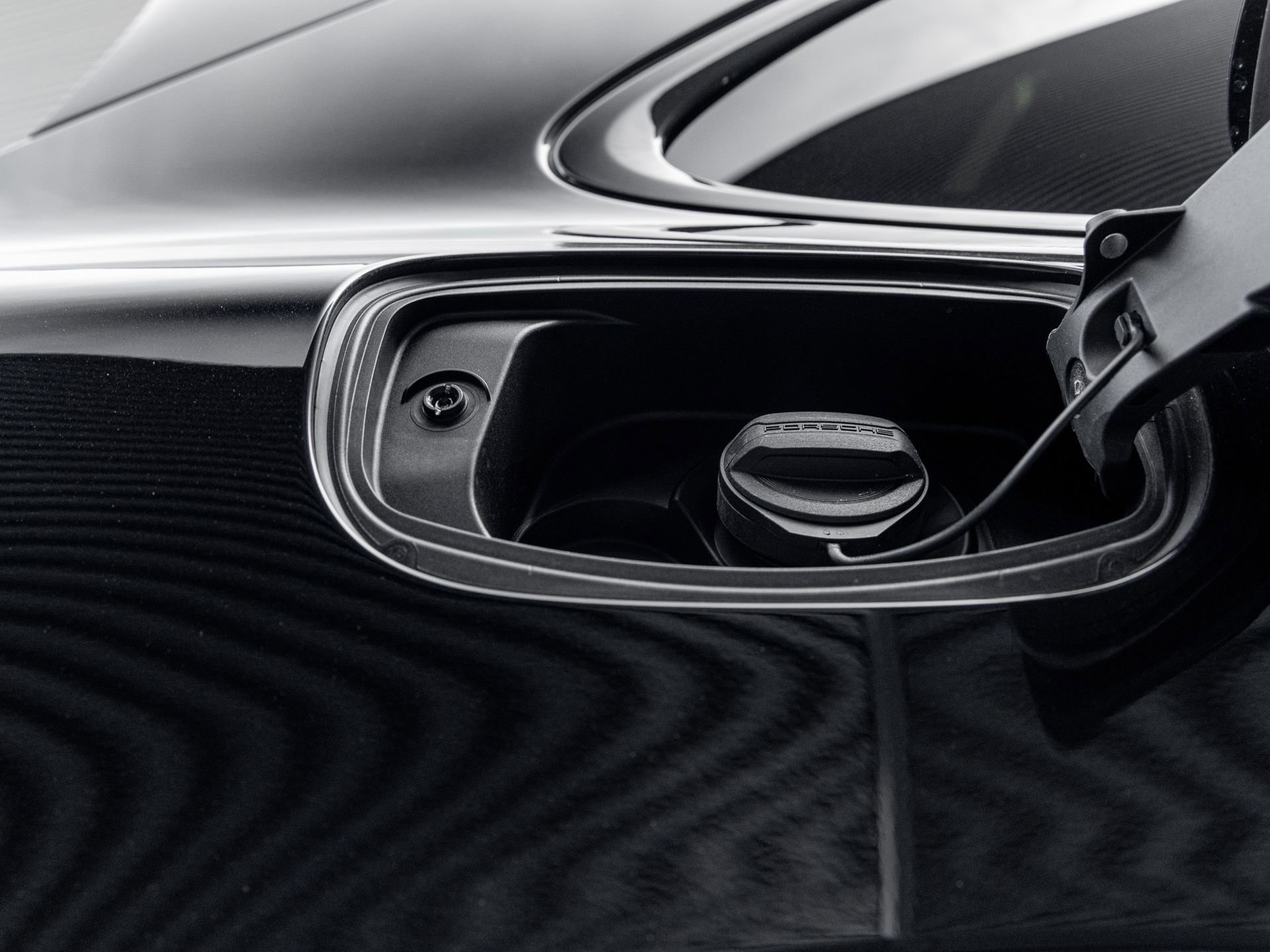 New 2026 Porsche Cayenne image 32