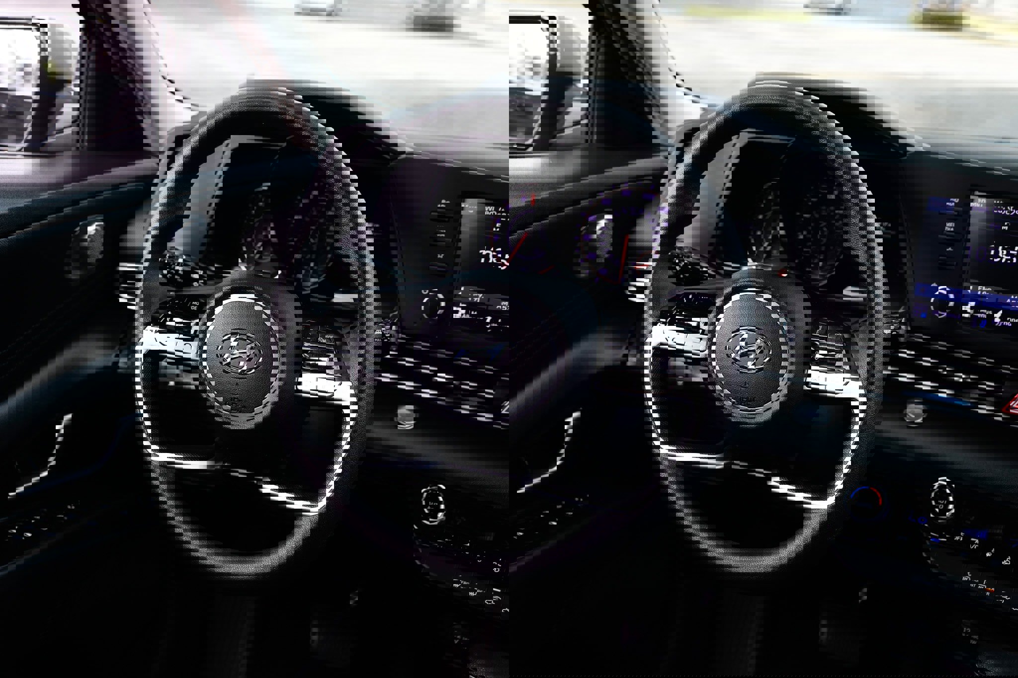 Used 2023 Hyundai Elantra SEL image 31