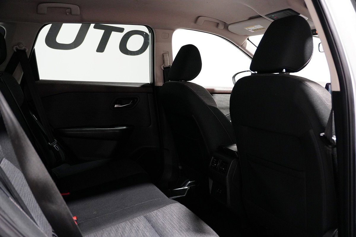 Used 2021 Nissan Rogue SV image 20