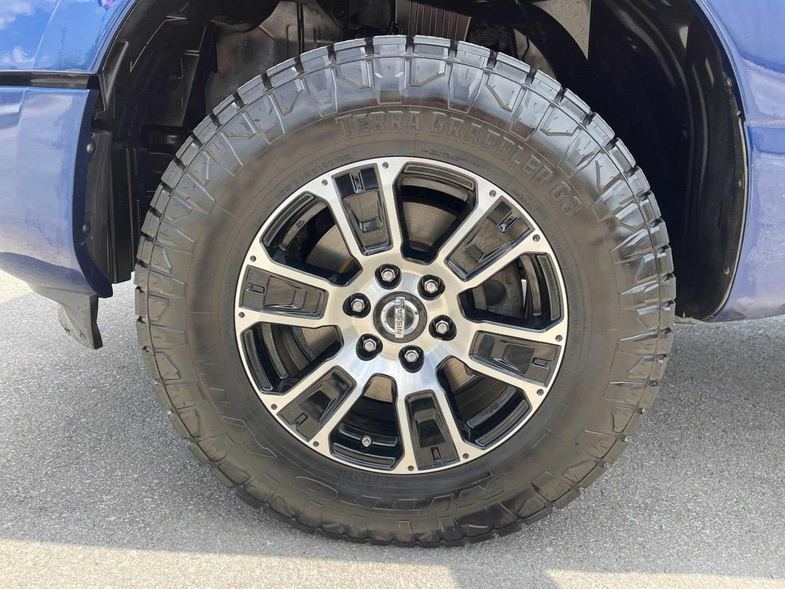 Used 2021 Nissan Titan SV AWD/4WD image 30