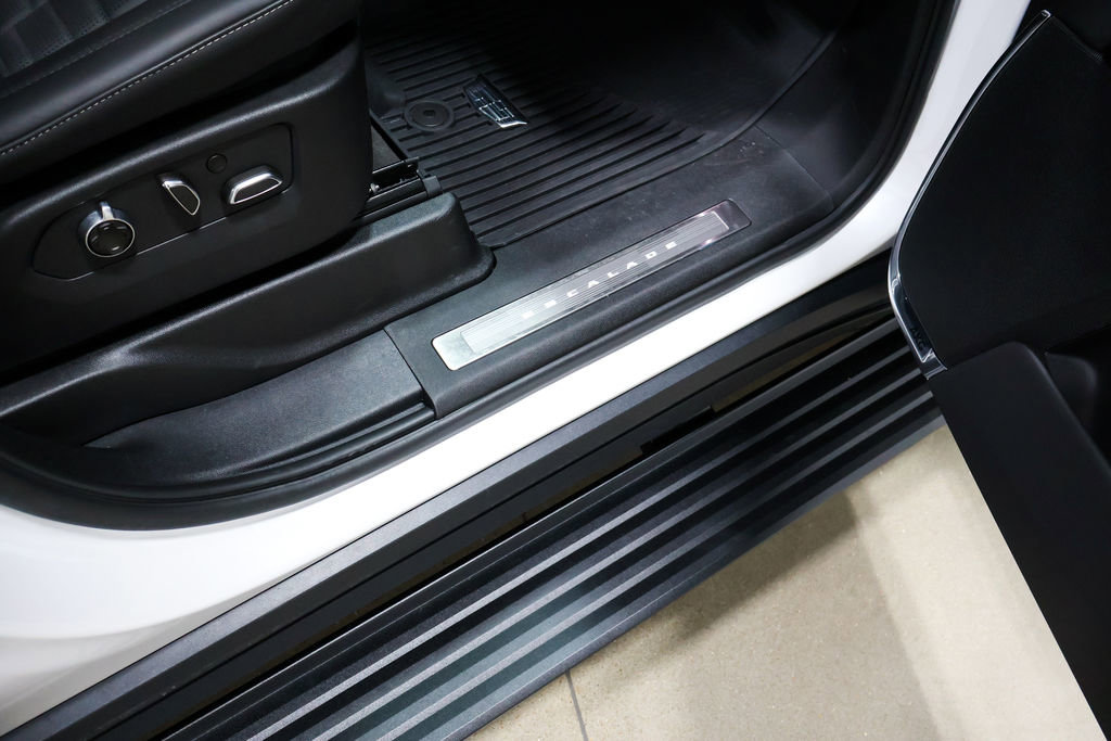 Used 2025 Cadillac Escalade V w/ LPO, Floor Liner Package image 35