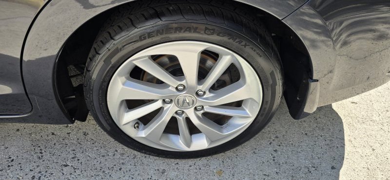 Used 2016 Acura ILX w/ Technology Plus Package FWD image 11