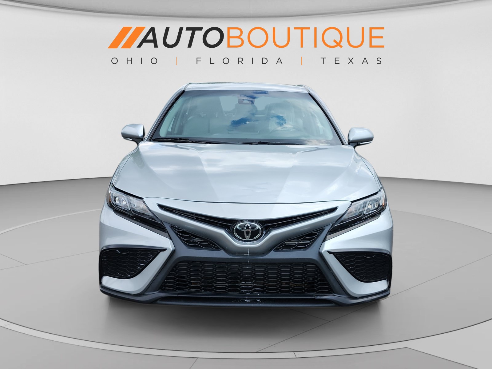 Used 2022 Toyota Camry SE FWD image 9