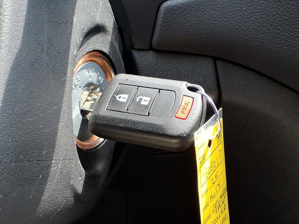 Used 2025 Mitsubishi Outlander Sport LE image 17