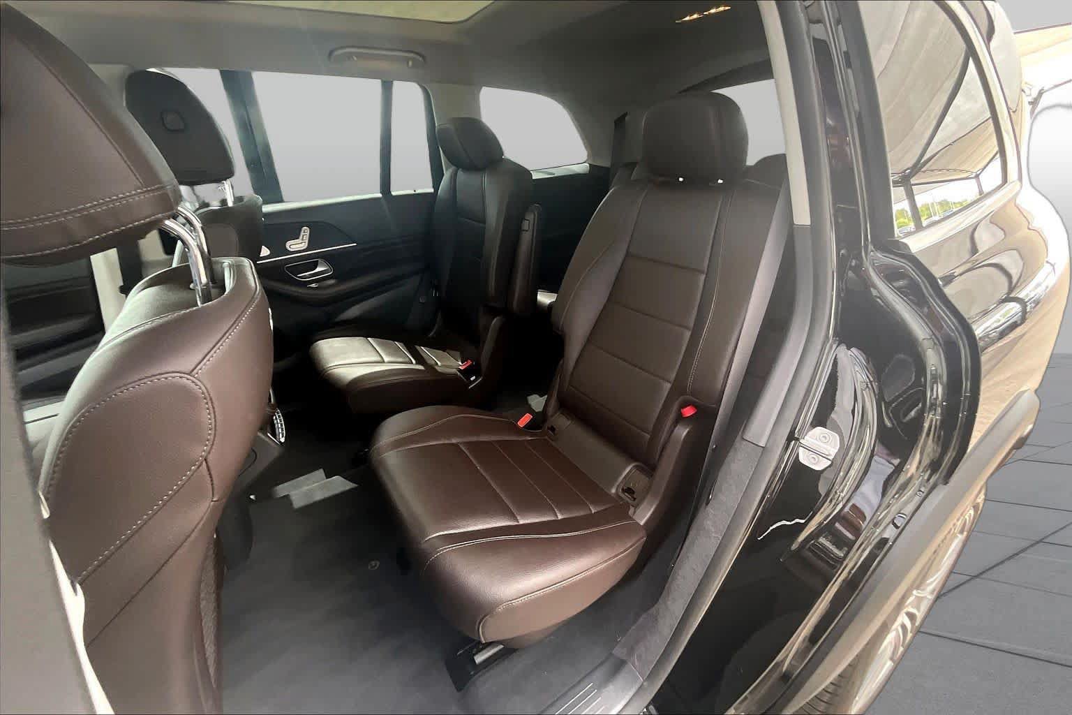 Used 2020 Mercedes-Benz GLS 450 4MATIC image 21