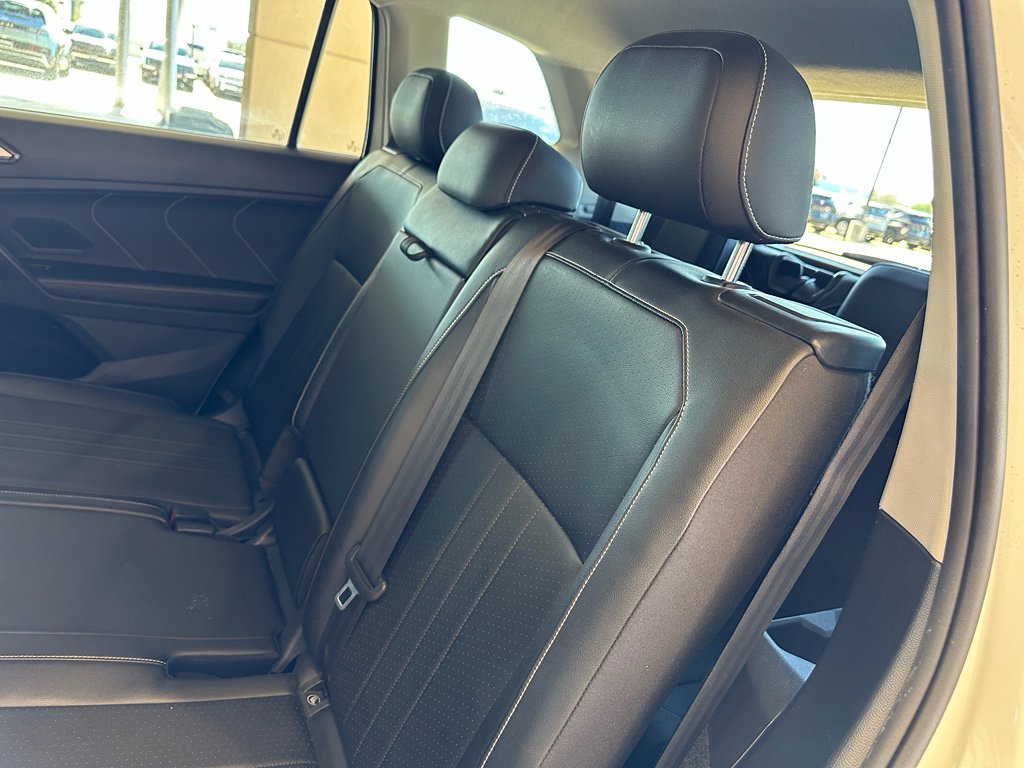 Used 2022 Volkswagen Tiguan SE image 28