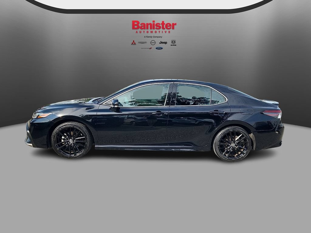 Used 2024 Toyota Camry XSE FWD image 7