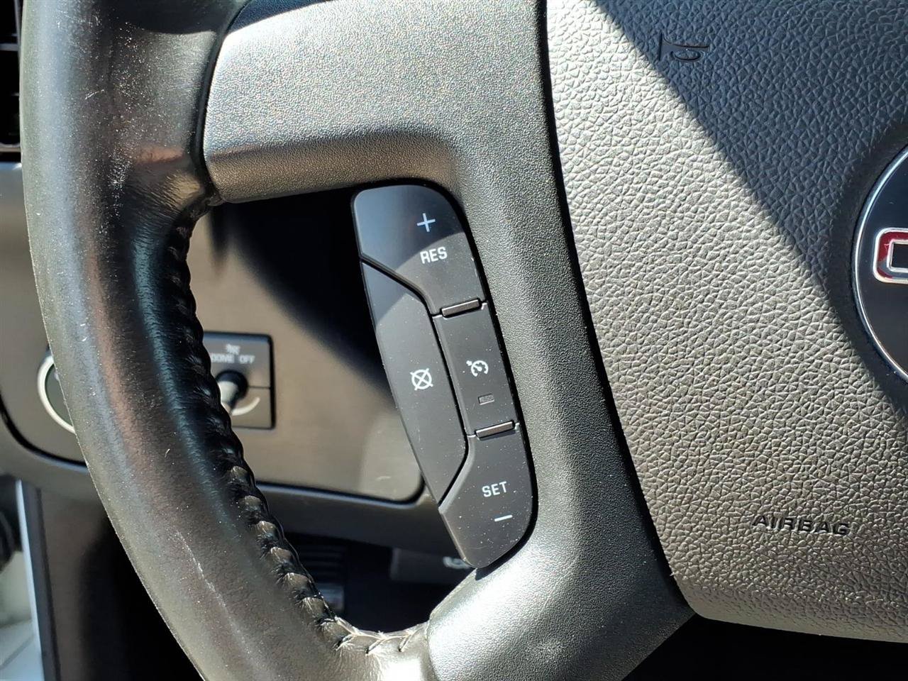 Used 2023 GMC Savana 3500 w/ Power Convenience Package RWD image 20