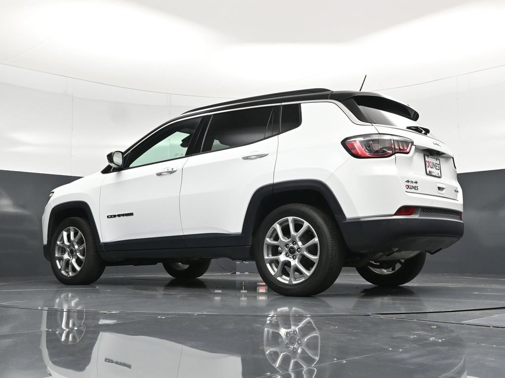 Used 2025 Jeep Compass Limited AWD/4WD image 59