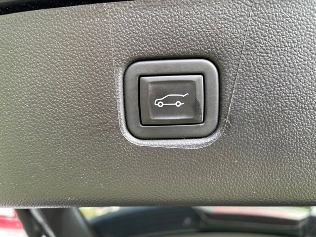 Used 2024 Chevrolet Blazer LT w/ Redline Edition FWD image 8