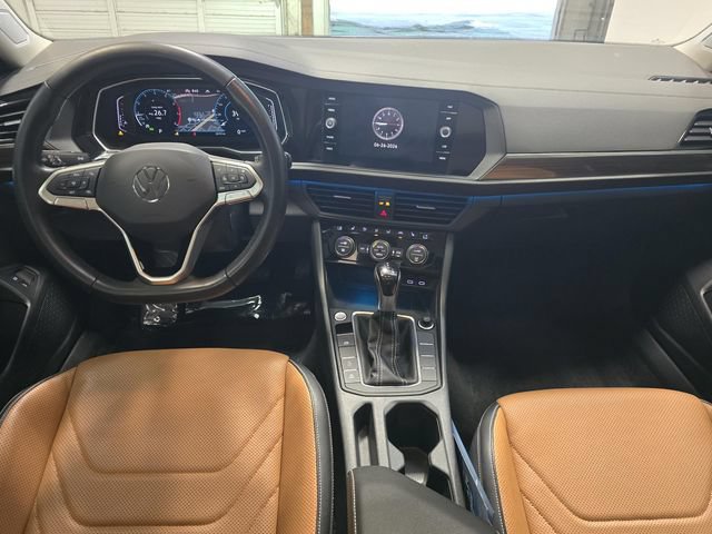 Used 2023 Volkswagen Jetta SEL FWD image 17