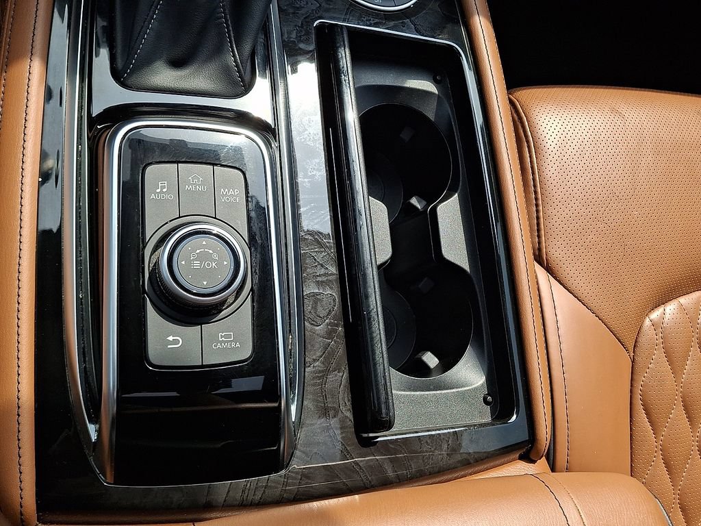 Used 2024 INFINITI QX80 Sensory AWD/4WD image 27