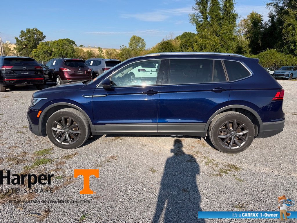 Used 2023 Volkswagen Tiguan SE FWD image 2