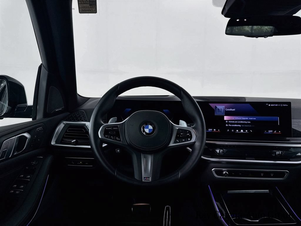 Used 2026 BMW X7 xDrive40i w/ M Sport Package AWD/4WD image 24