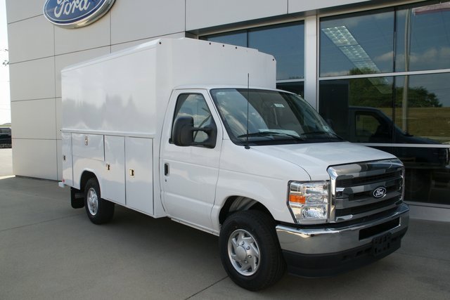 New 2026 Ford E-350 and Econoline 350 Super Duty w/ Power Equipment Group image 2