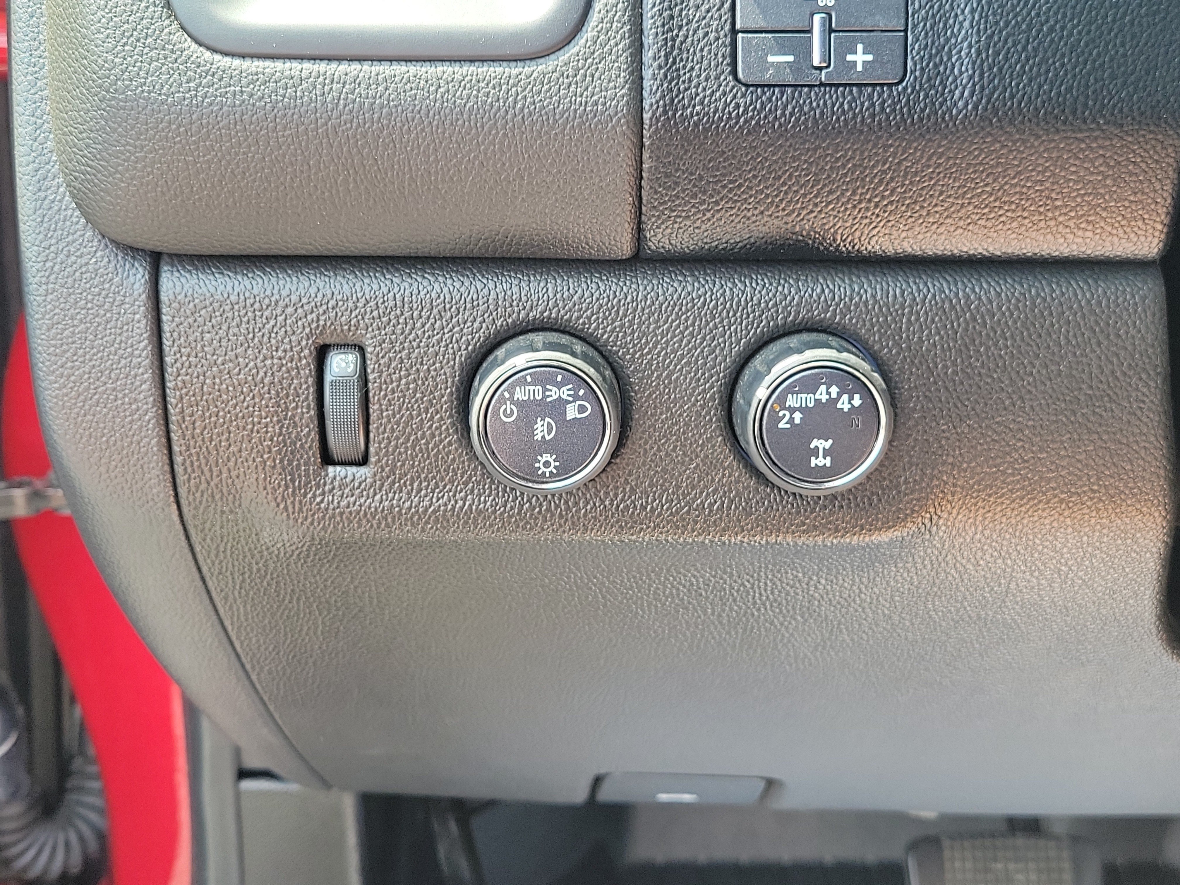 Used 2019 Chevrolet Colorado LT w/ LT Convenience Package AWD/4WD image 22