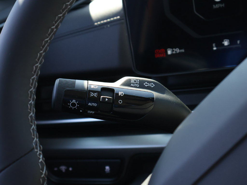 New 2027 Kia Carnival SX w/ Dark Edition Package FWD image 37