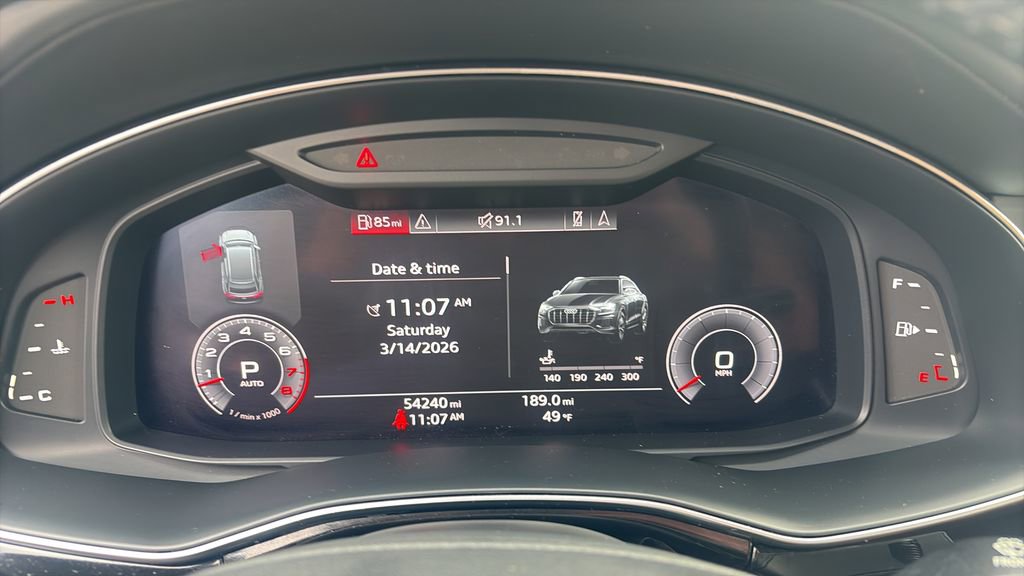 Used 2019 Audi Q8 Prestige image 24