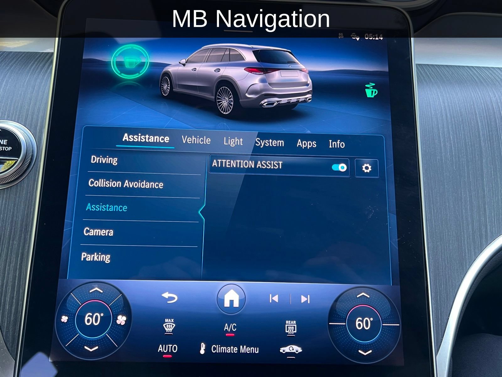 Used 2025 Mercedes-Benz GLC 350e 4MATIC w/ Advanced USB Package image 14