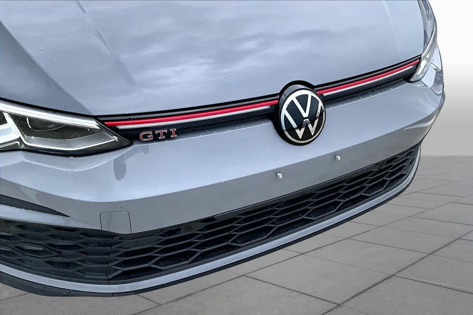 Used 2024 Volkswagen GTI SE FWD image 29