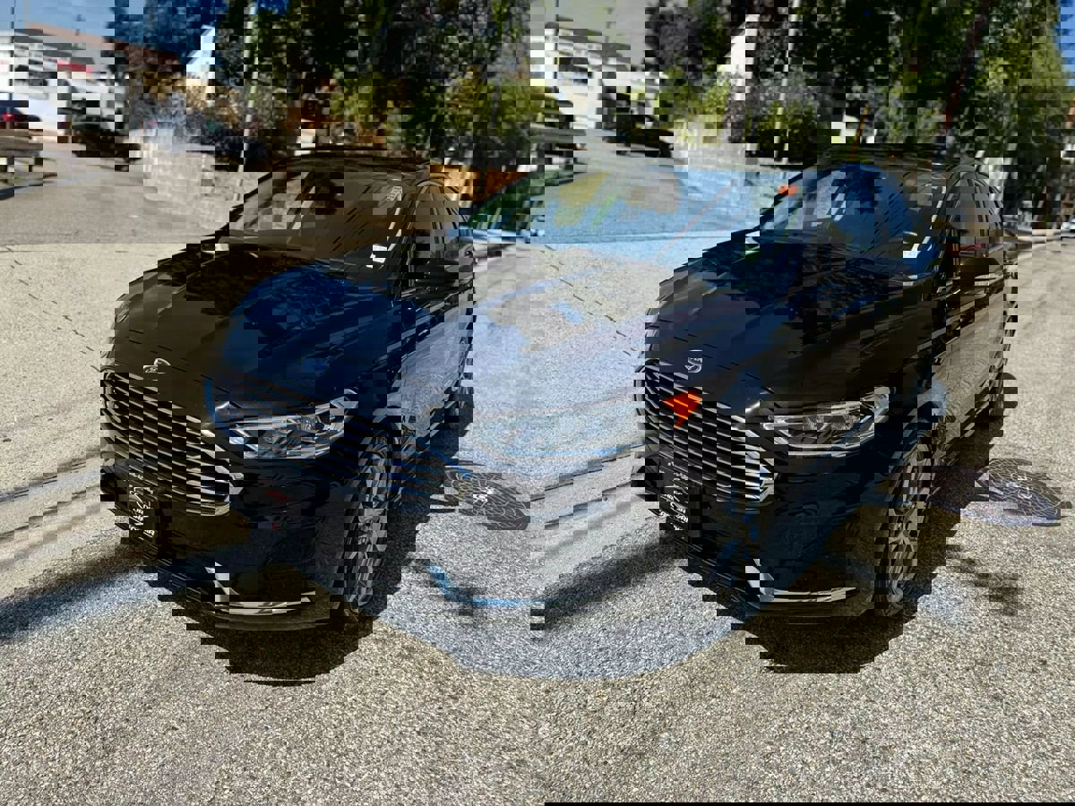 Used 2019 Ford Fusion SEL image 3