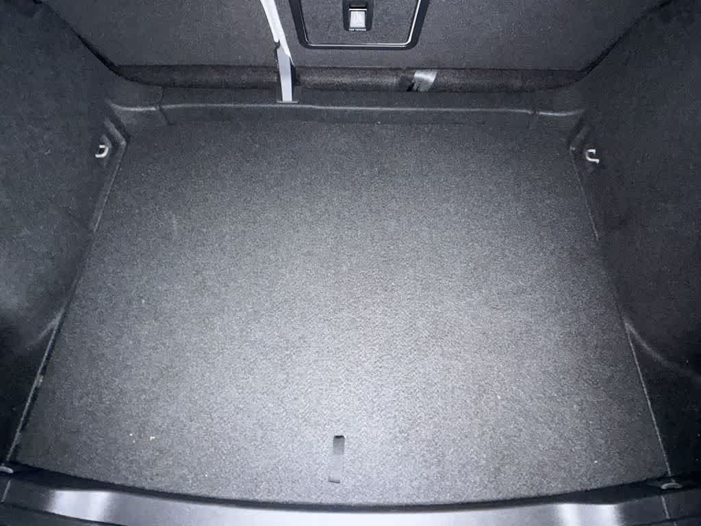 New 2025 Volkswagen Taos SE FWD image 25