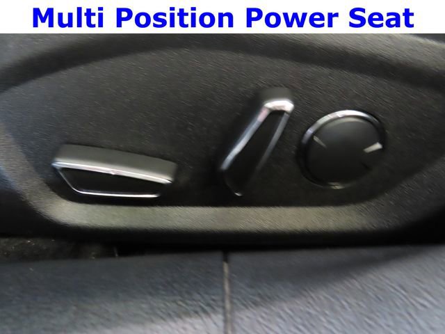 Used 2018 Ford Fusion SE w/ Fusion SE Technology Package image 14