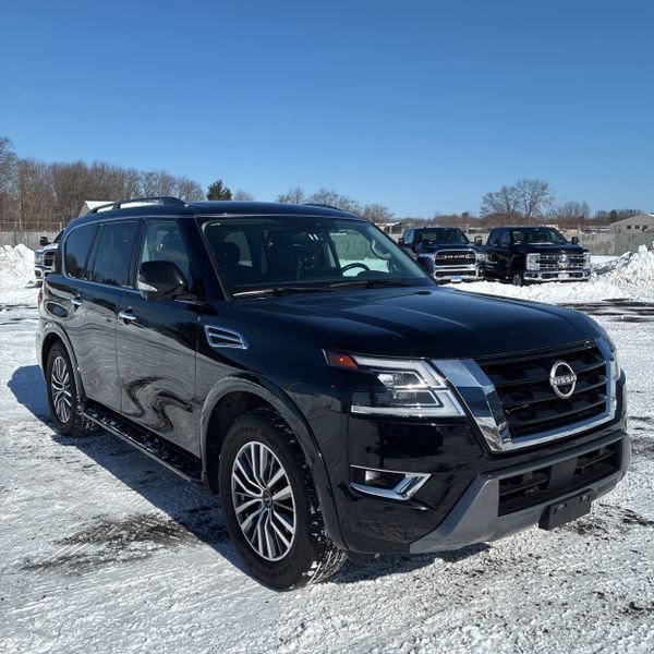 Used 2023 Nissan Armada SL w/ Captain's Chairs Package image 4