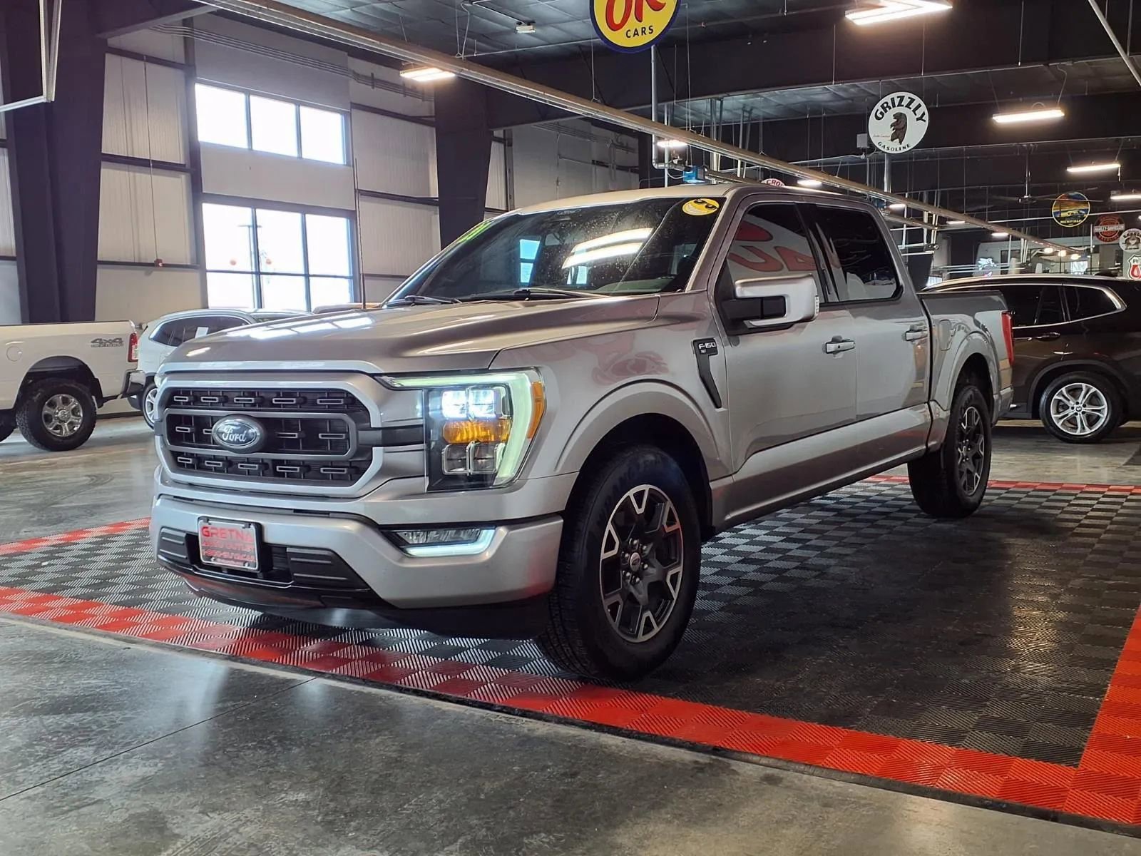 Used 2021 Ford F150 XLT w/ Equipment Group 302A High RWD image 3