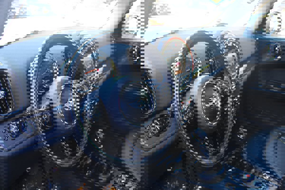 Used 2018 MINI Cooper Countryman FWD image 15