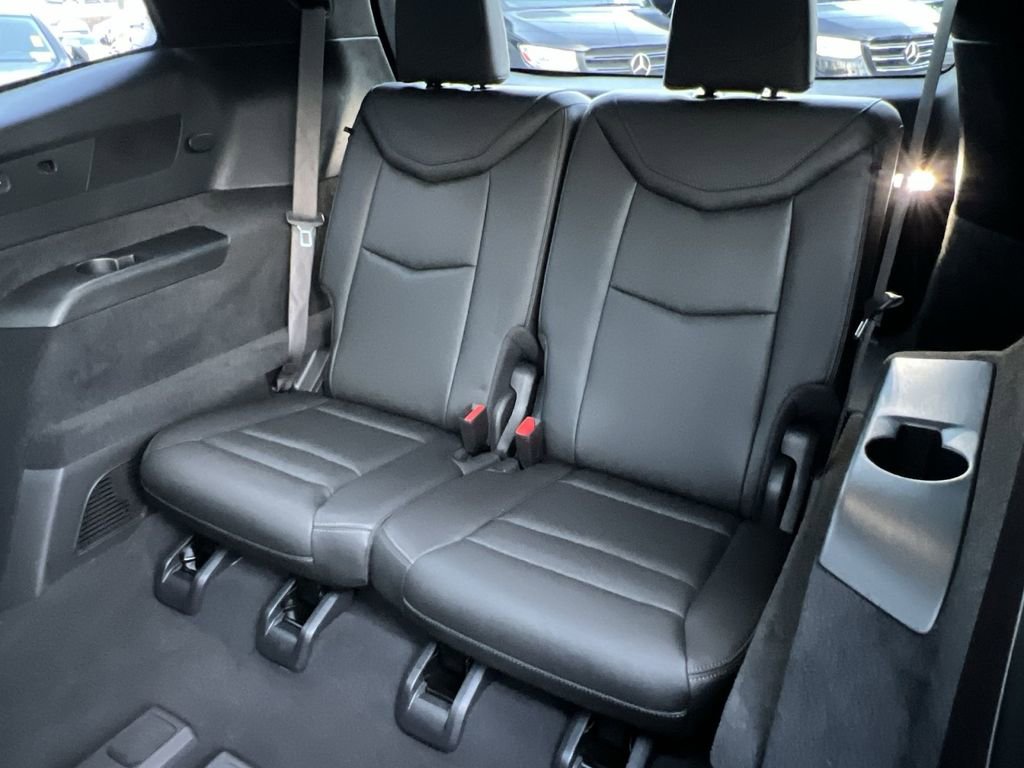 Used 2024 Cadillac XT6 Premium Luxury image 24