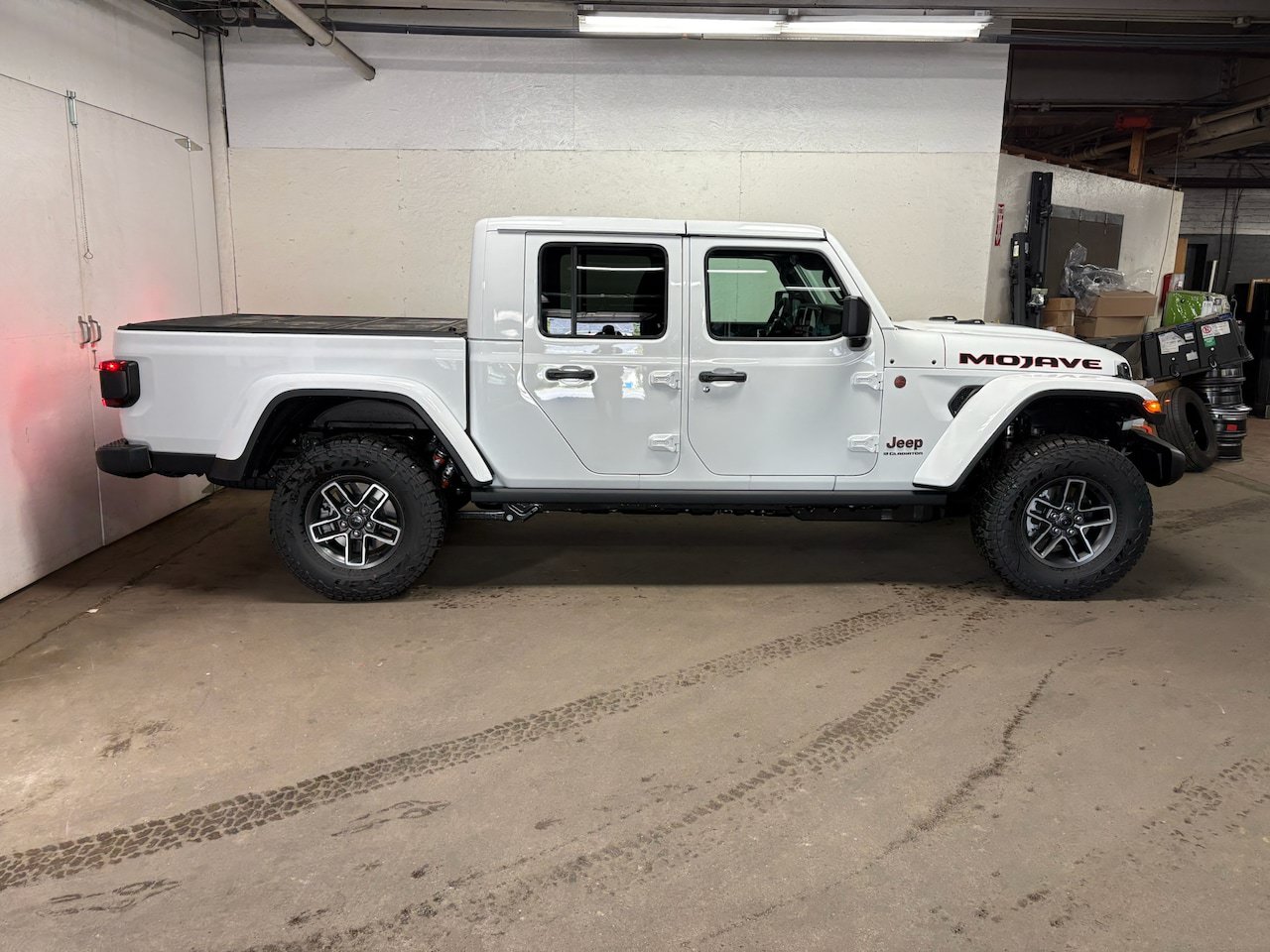 New 2026 Jeep Gladiator Mojave AWD/4WD image 4