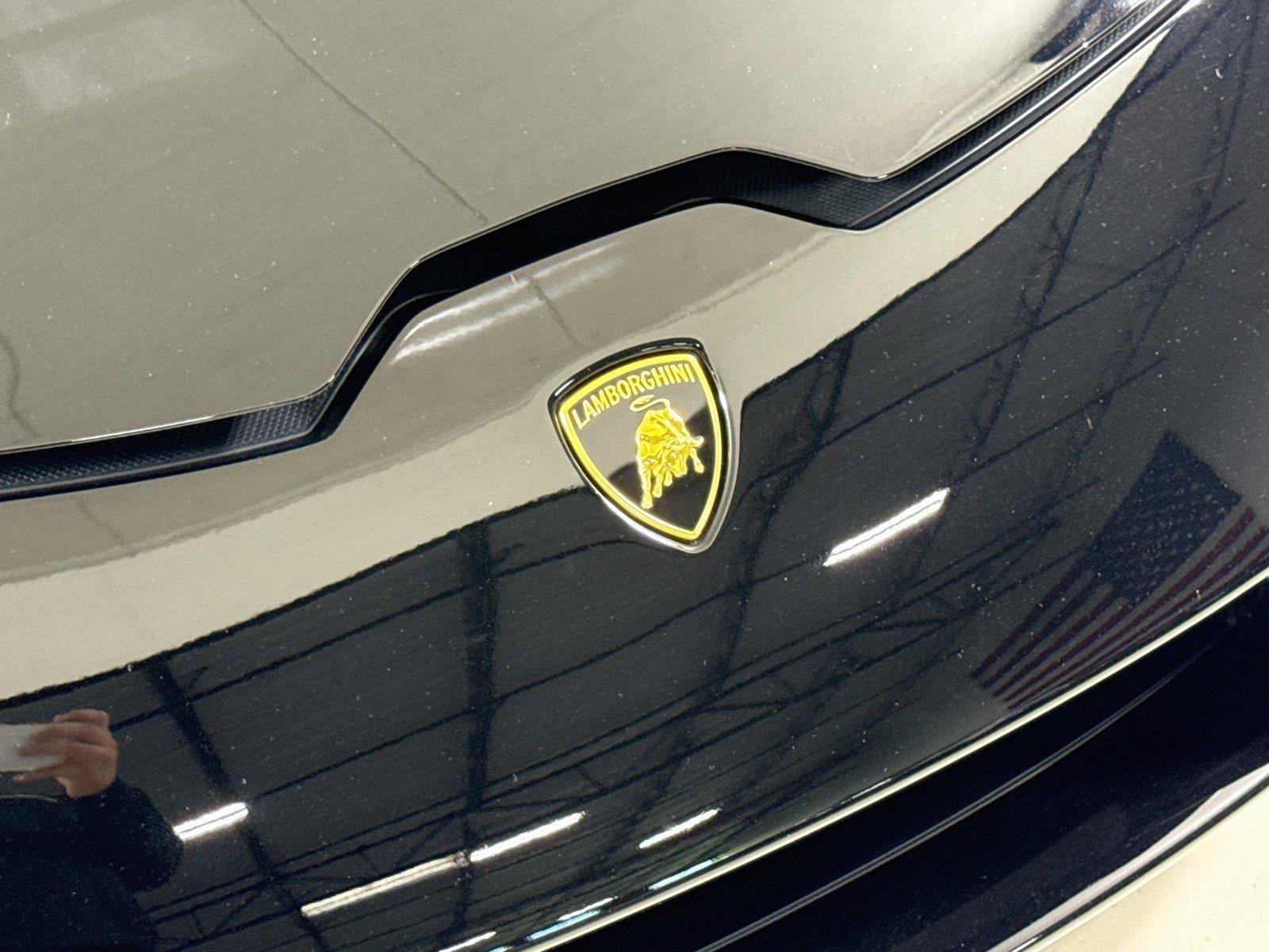 Used 2017 Lamborghini Huracan LP 580-2 RWD image 29
