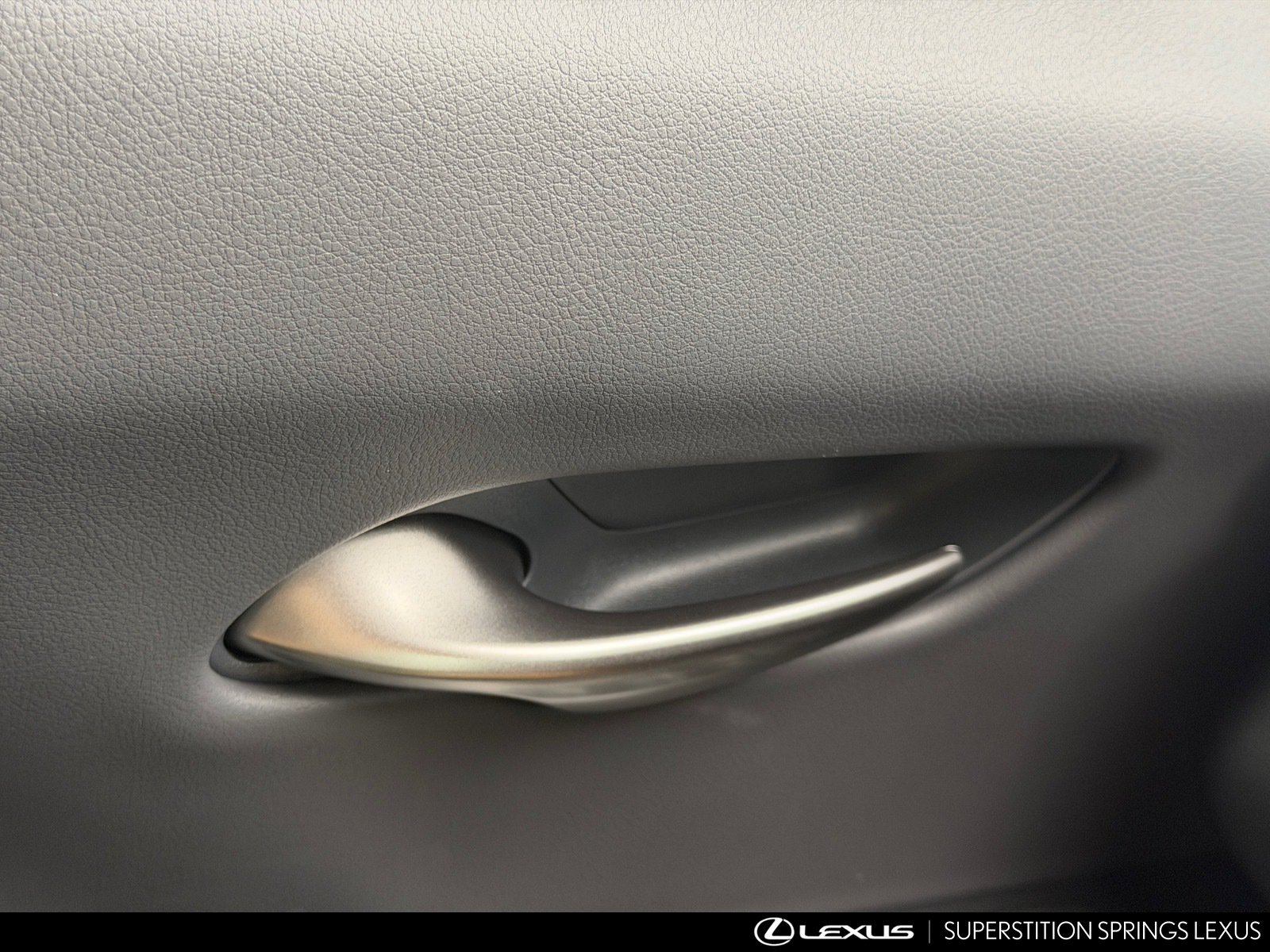 New 2026 Lexus UX 300h FWD image 17