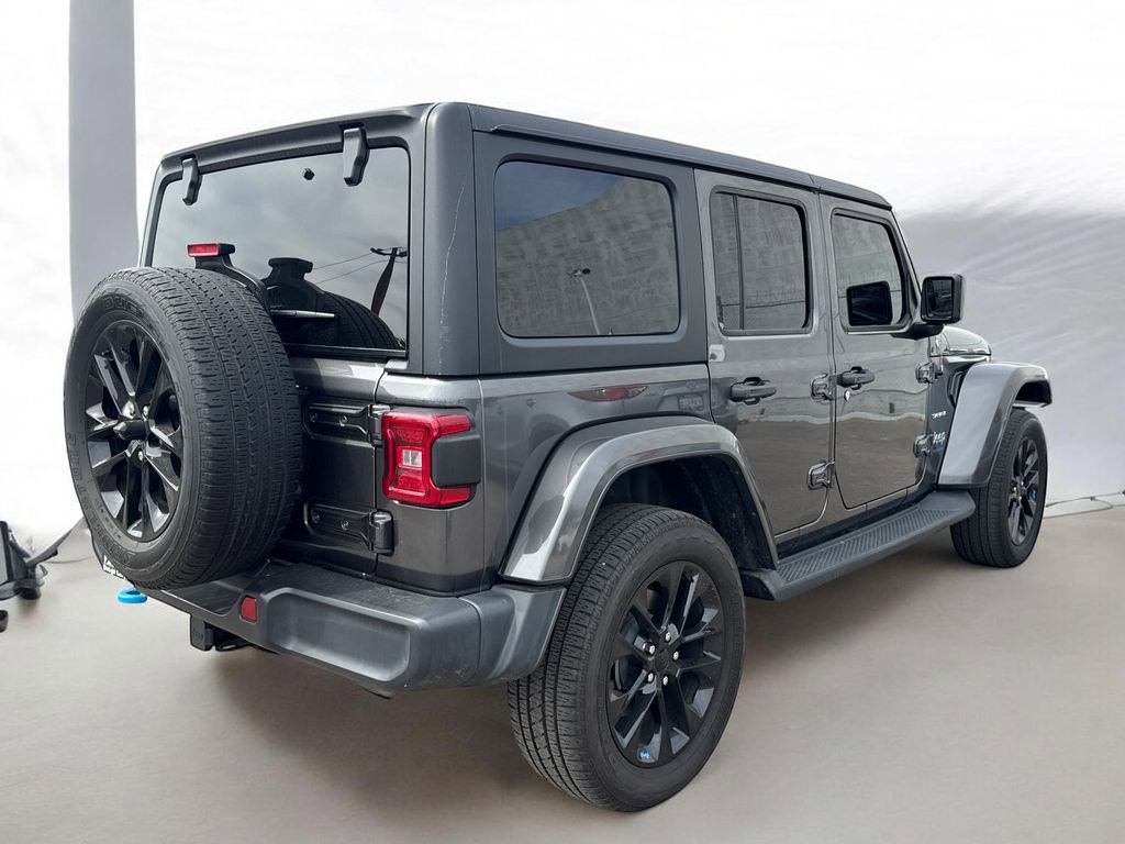 Used 2023 Jeep Wrangler Unlimited Sahara image 16