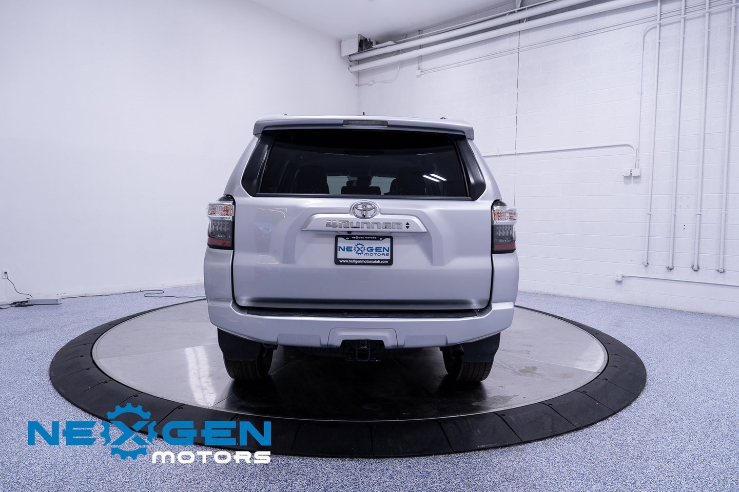 Used 2021 Toyota 4Runner SR5 Premium image 32