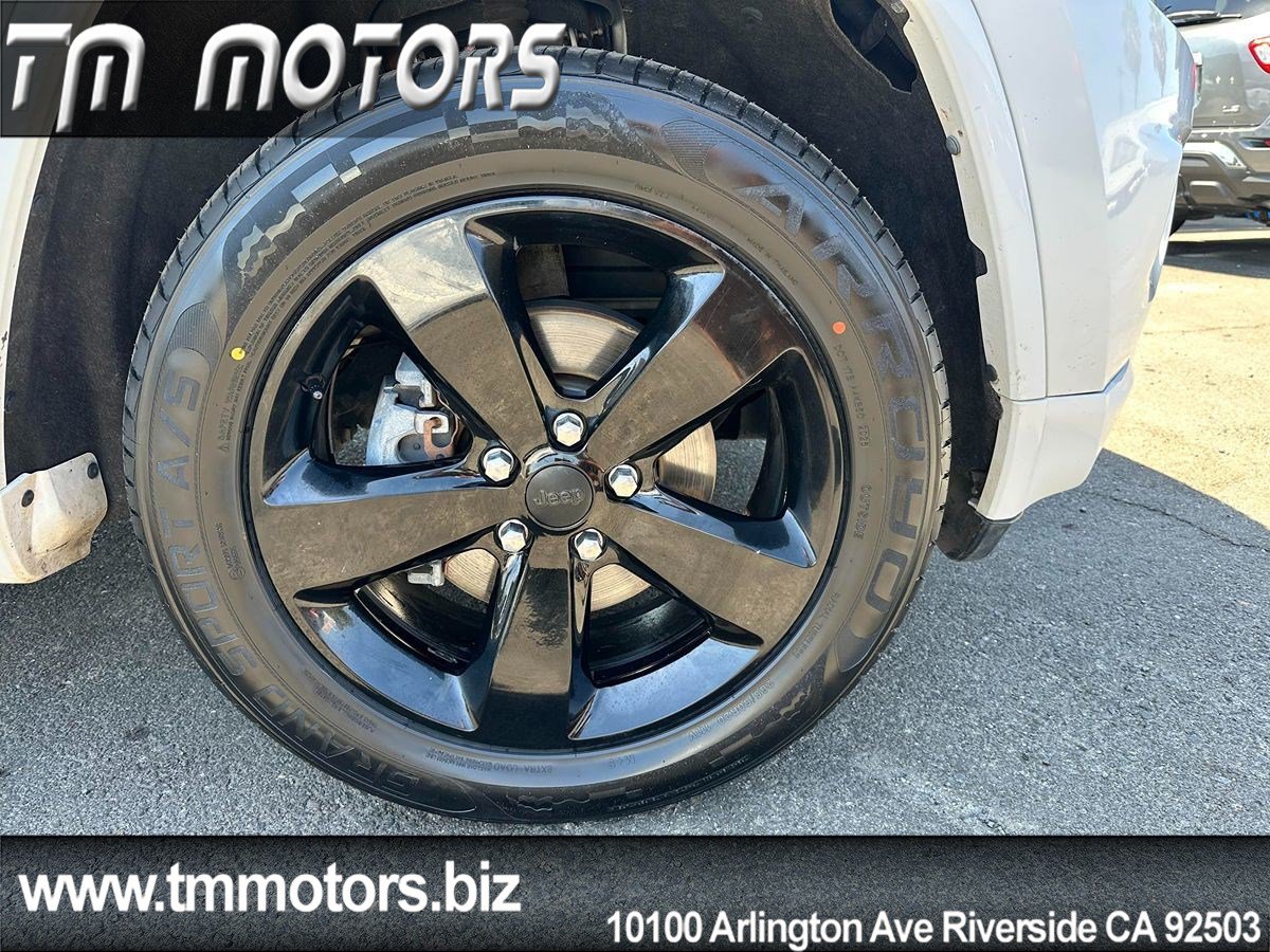 Used 2014 Jeep Grand Cherokee Altitude AWD/4WD image 10