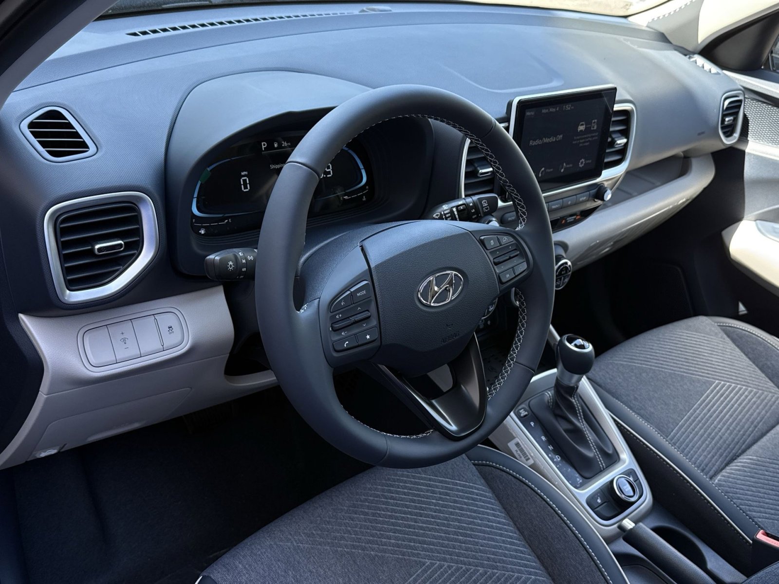 New 2026 Hyundai Venue SEL FWD image 21