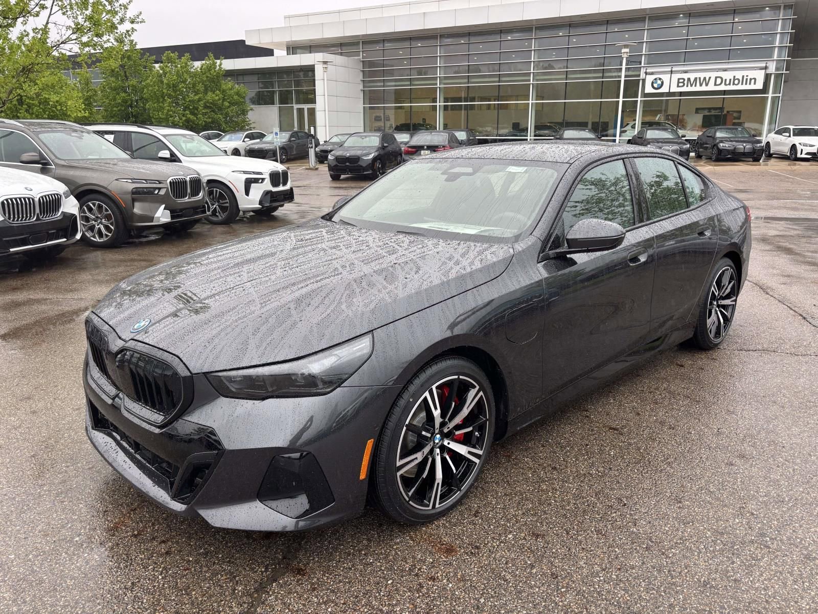 New 2026 BMW 550e xDrive