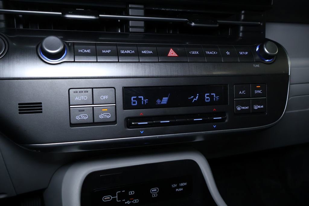 Used 2024 Hyundai Kona SEL image 25