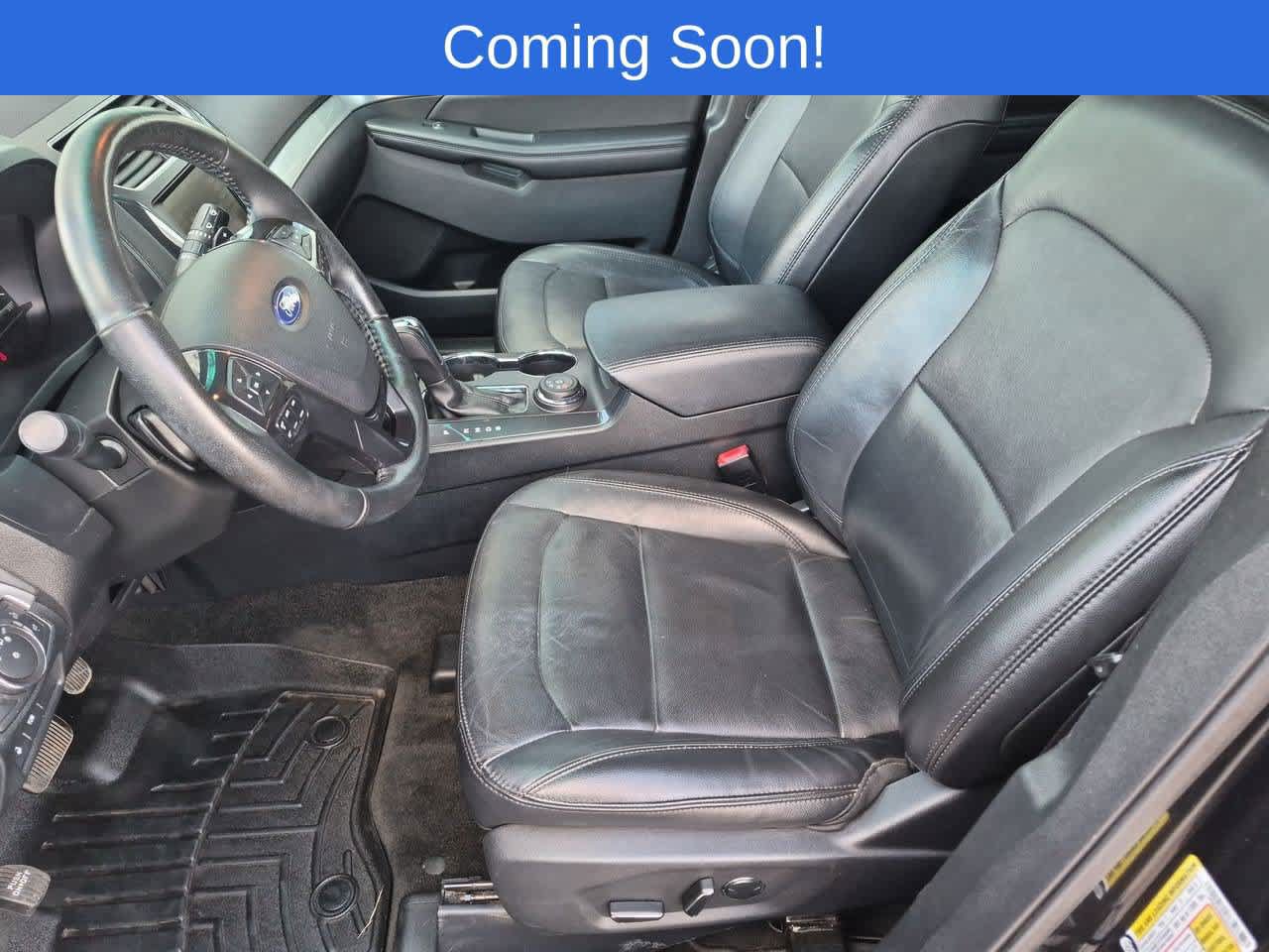 Used 2016 Ford Explorer XLT w/ Equipment Group 202A AWD/4WD image 16