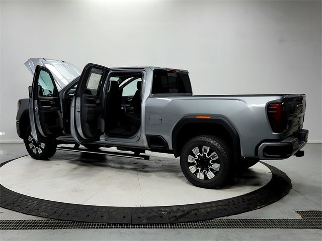New 2026 GMC Sierra 2500 Denali w/ Denali Reserve Package image 13