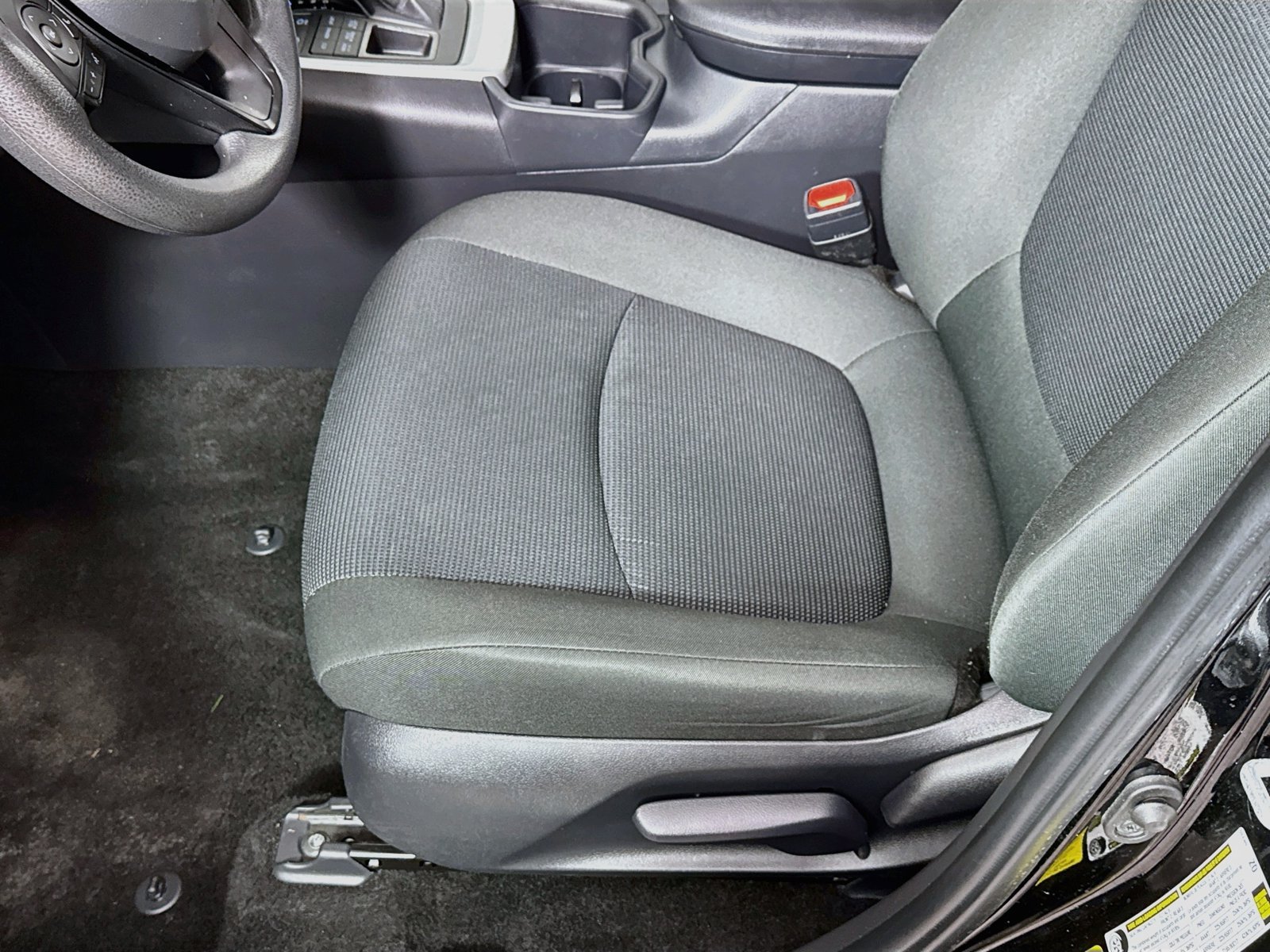 Certified 2025 Toyota RAV4 LE AWD/4WD image 18
