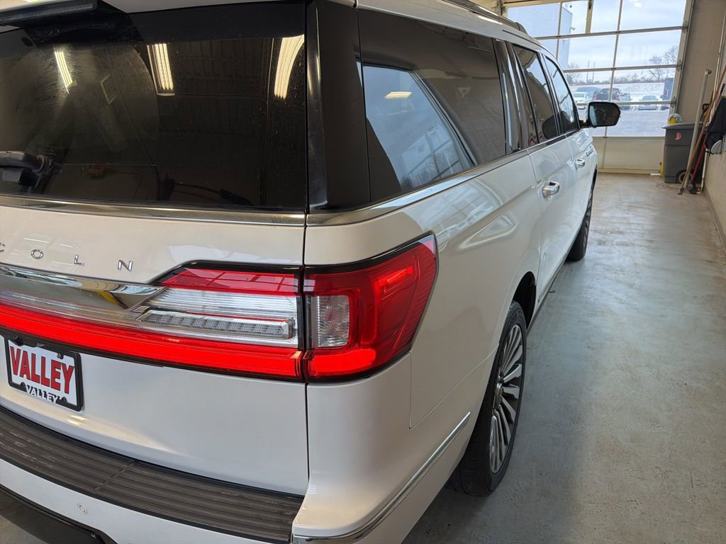 Used 2019 Lincoln Navigator L Reserve image 11