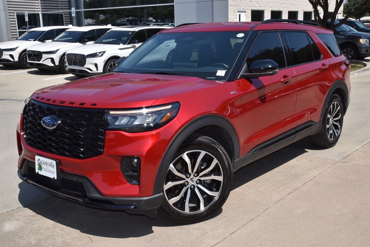 Certified 2025 Ford Explorer ST-Line RWD image 40