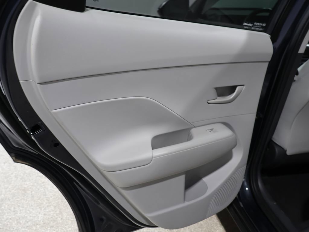 Used 2024 Hyundai Kona SEL image 17