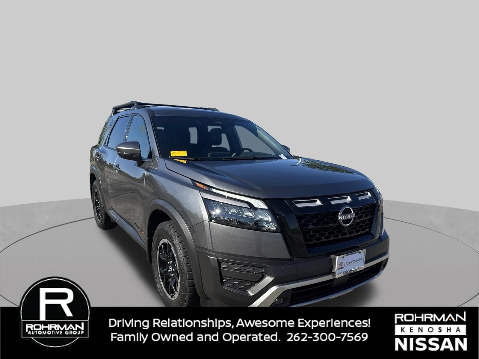 Used 2025 Nissan Pathfinder Rock Creek AWD/4WD image 3