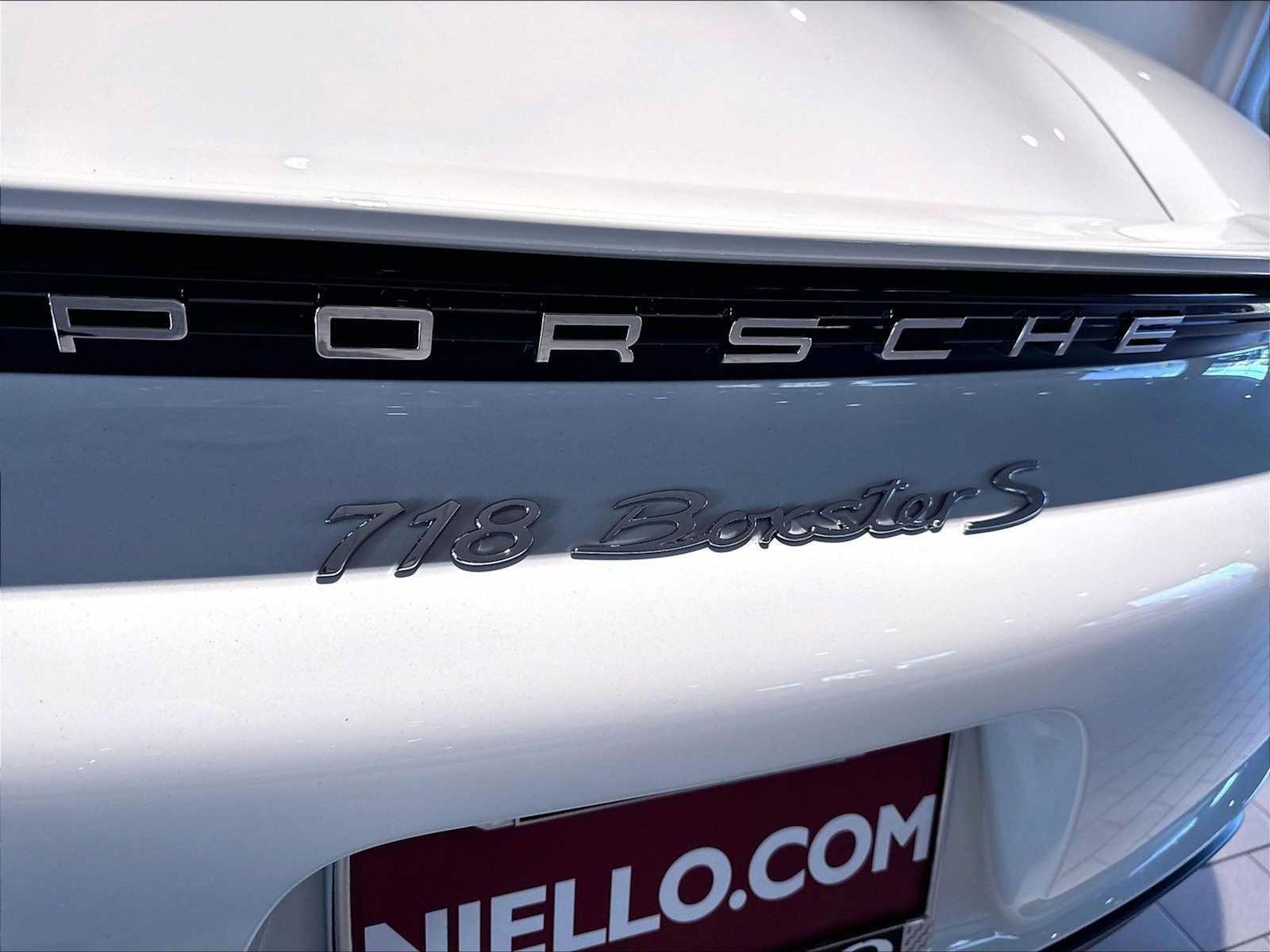 Used 2024 Porsche 718 Boxster S RWD image 35