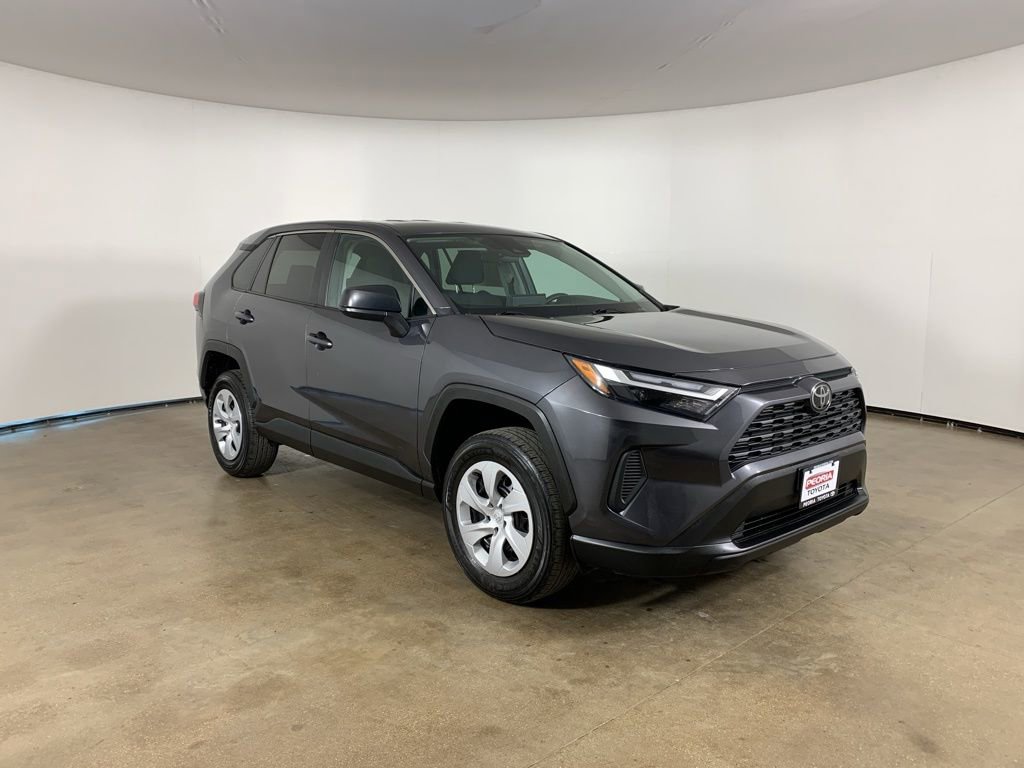 Used 2024 Toyota RAV4 LE image 5